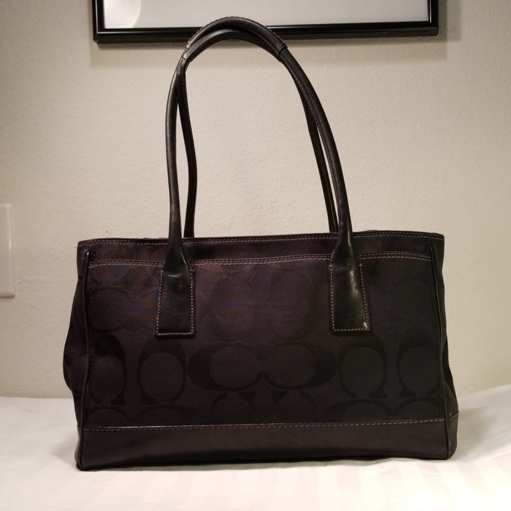 Coach "Rare" Madeline black canvas/leather bag - Picture 2 of 8